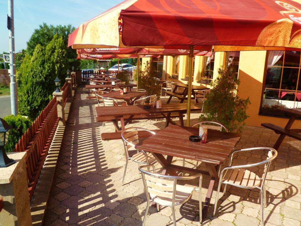 Hotel Pohadka موست المظهر الخارجي الصورة