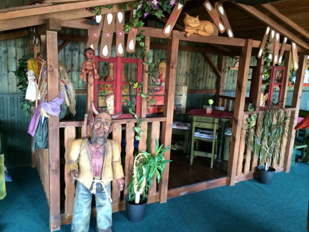 Hotel Pohadka موست المظهر الخارجي الصورة