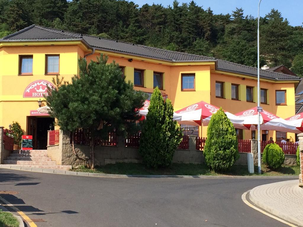 Hotel Pohadka موست المظهر الخارجي الصورة